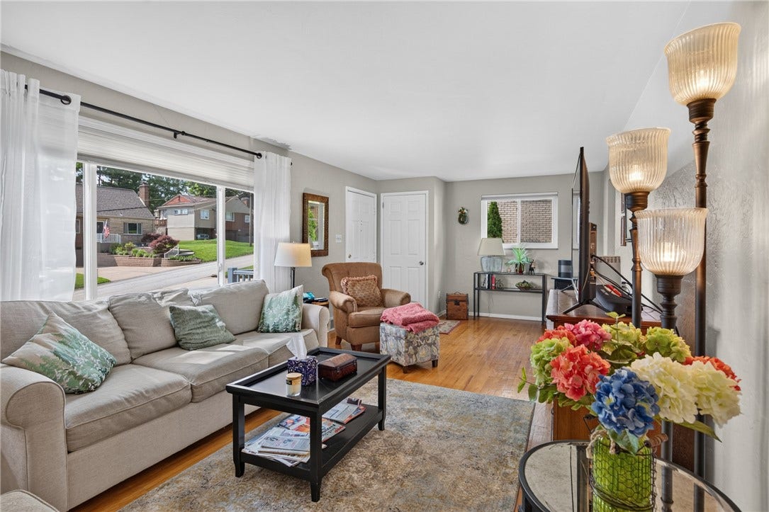 265 Oaklyn Rd., Bethel Park, PA 15102