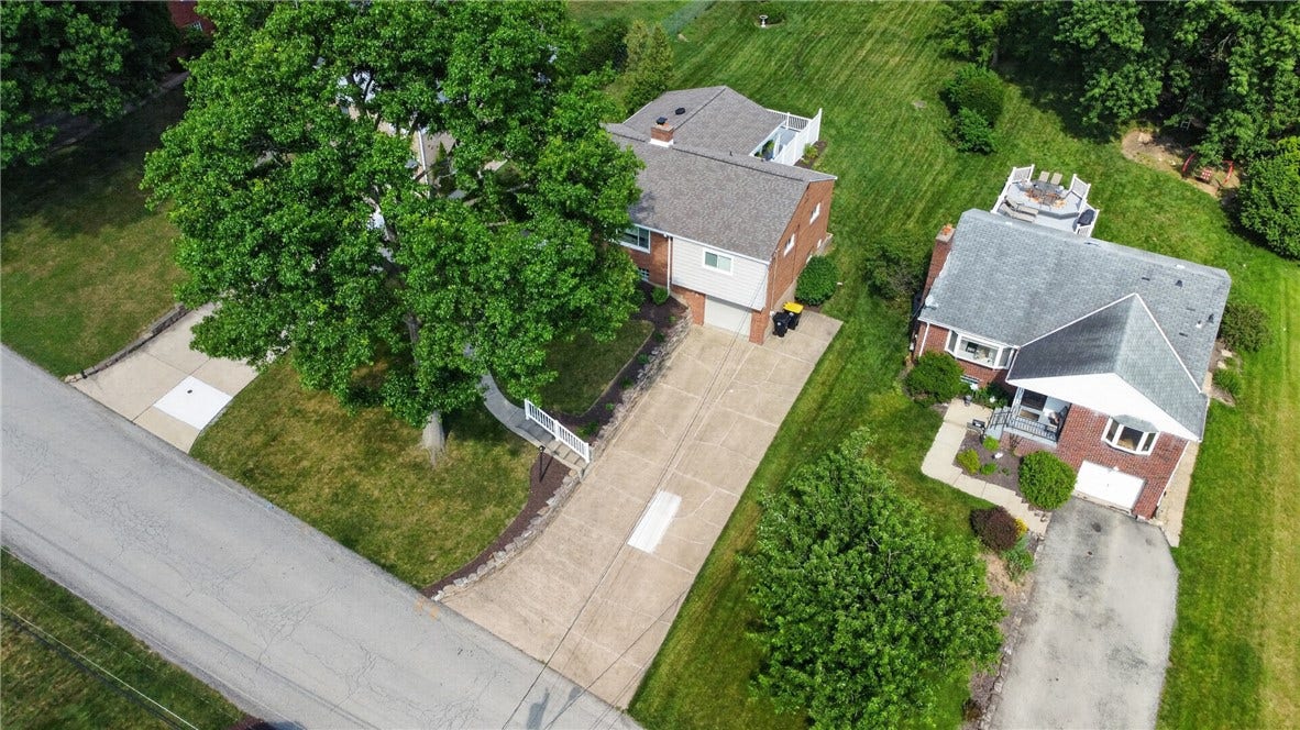 265 Oaklyn Rd., Bethel Park, PA 15102