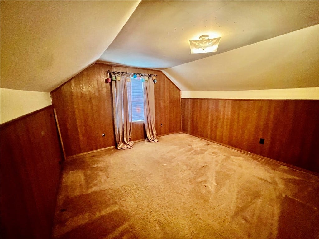 2nd floor bonus room