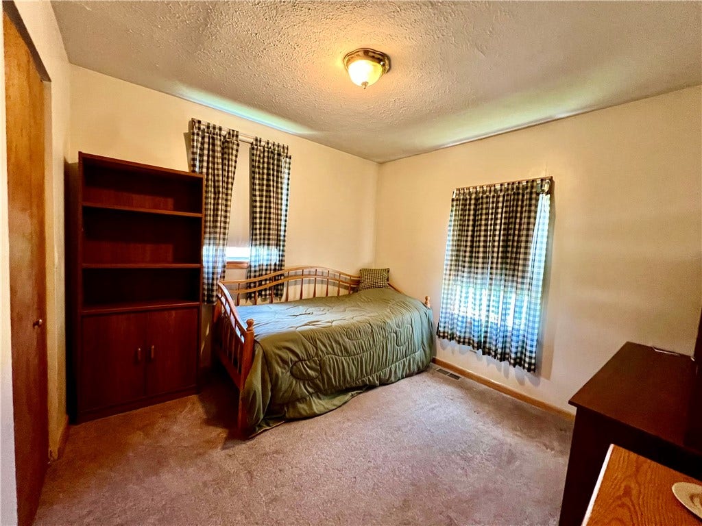 208 N. 2nd St, Masontown, PA 15461
