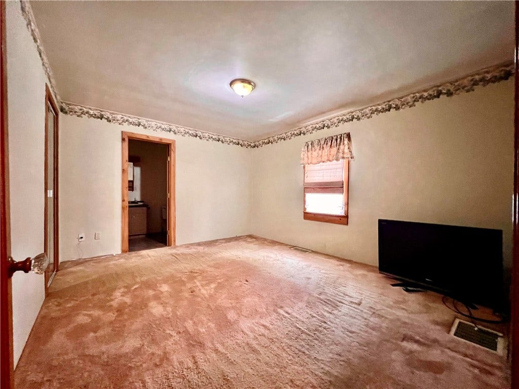 208 N. 2nd St, Masontown, PA 15461