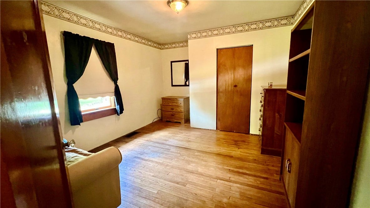 208 N. 2nd St, Masontown, PA 15461