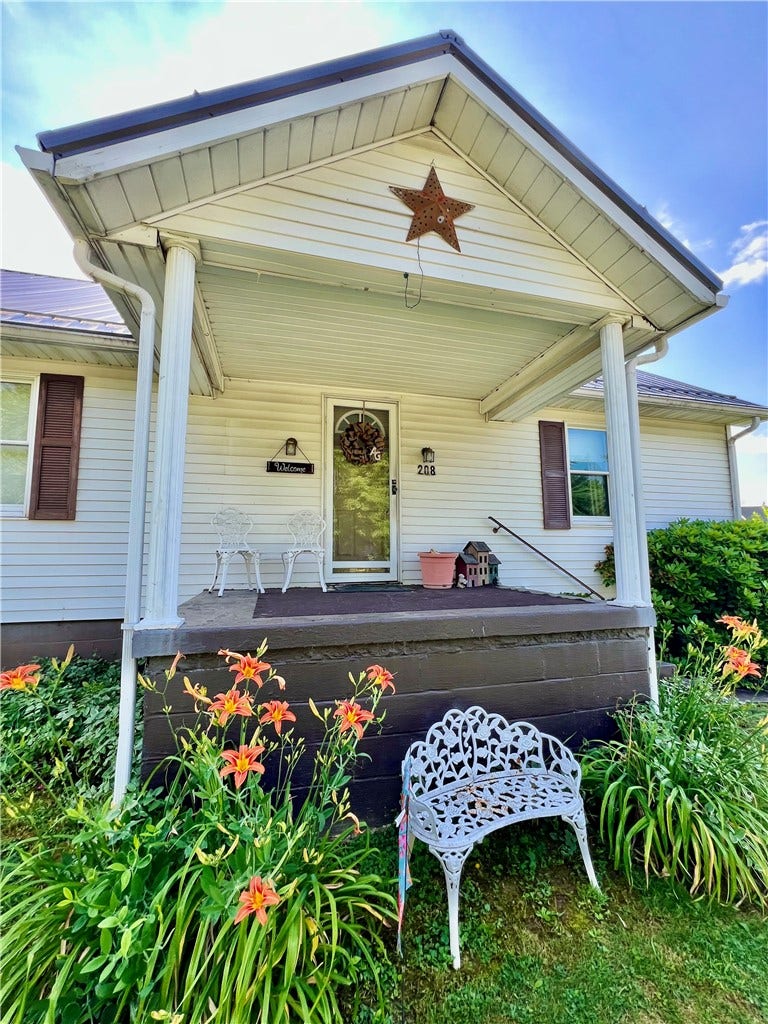 208 N. 2nd St, Masontown, PA 15461