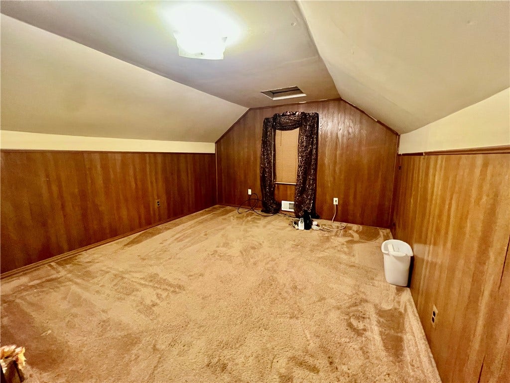 2nd floor bonus room