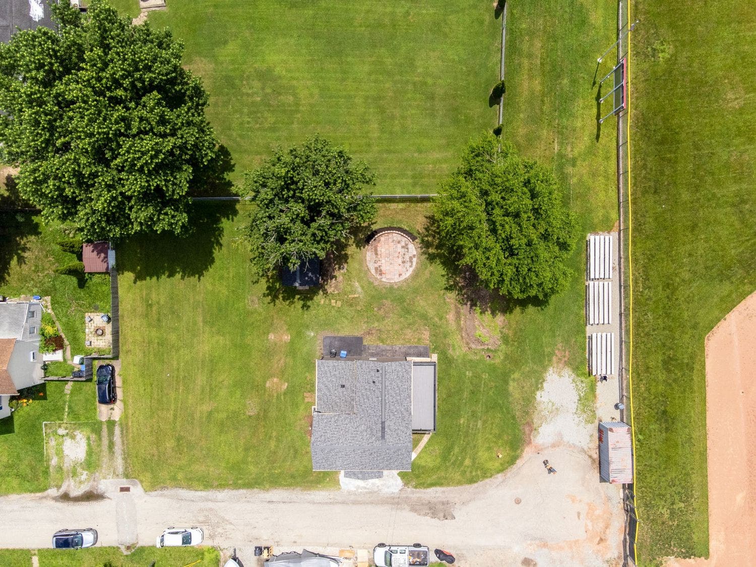 401 Lincoln St., Elizabeth, PA 15037