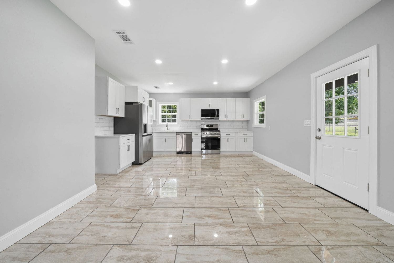 401 Lincoln St., Elizabeth, PA 15037