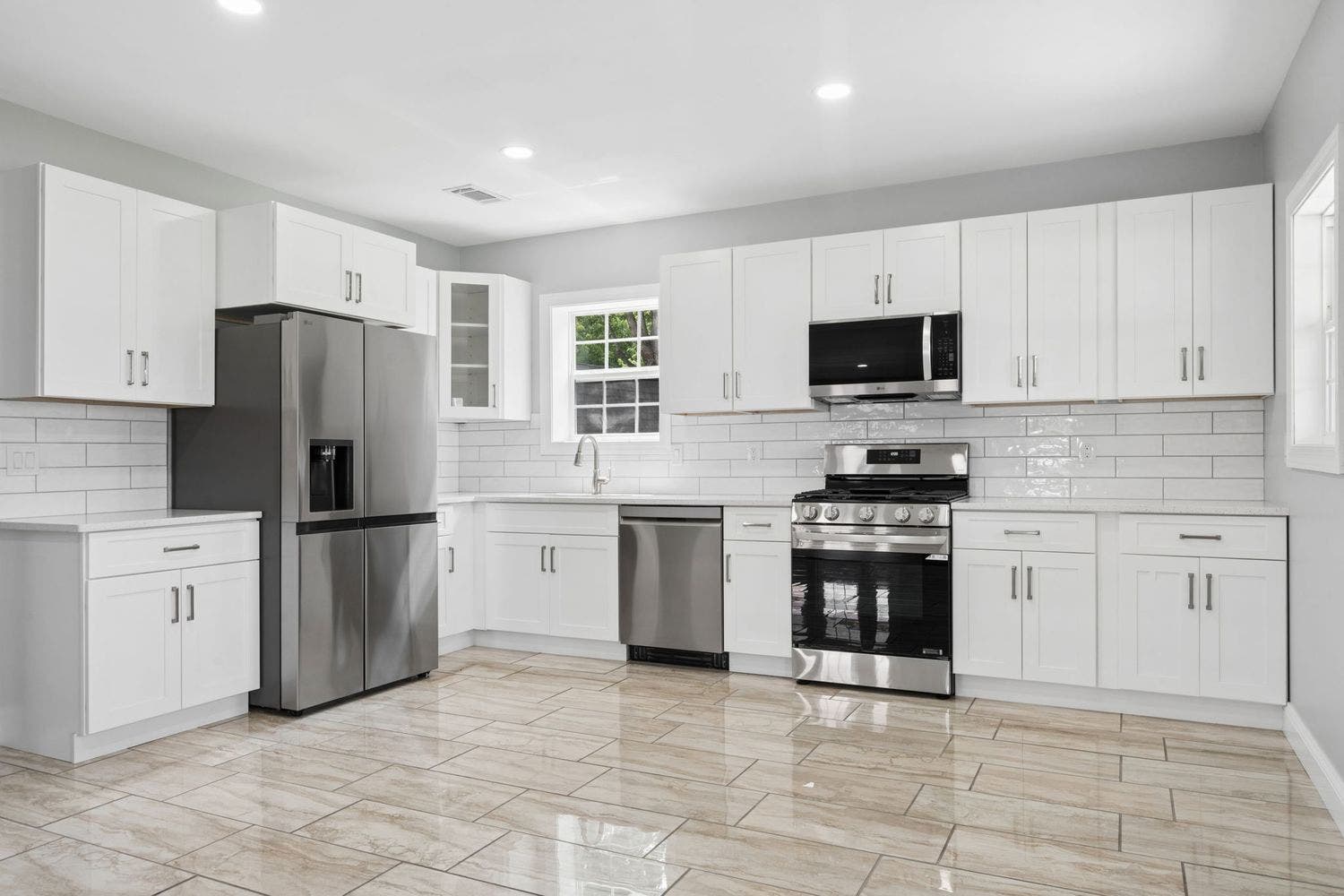401 Lincoln St., Elizabeth, PA 15037