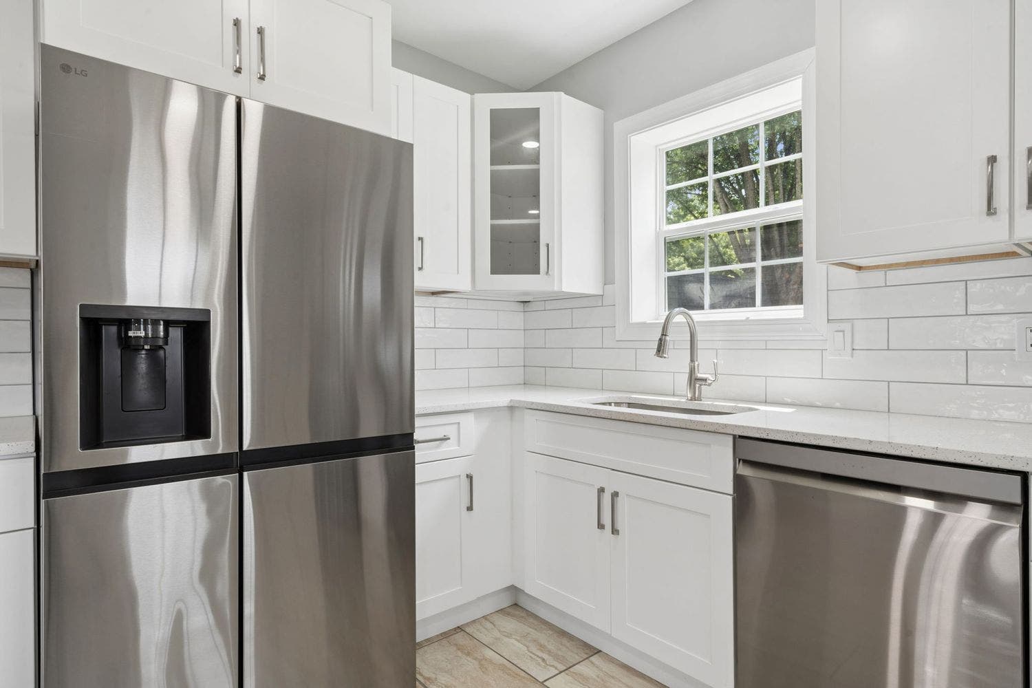 401 Lincoln St., Elizabeth, PA 15037