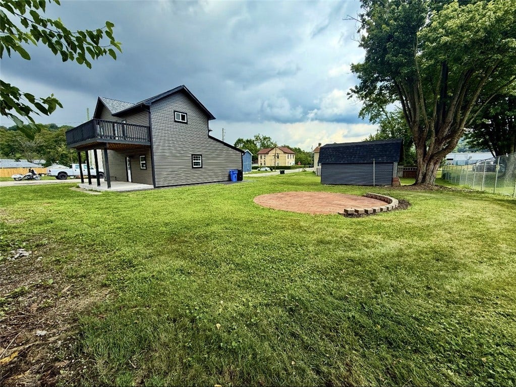 401 Lincoln St., Elizabeth, PA 15037