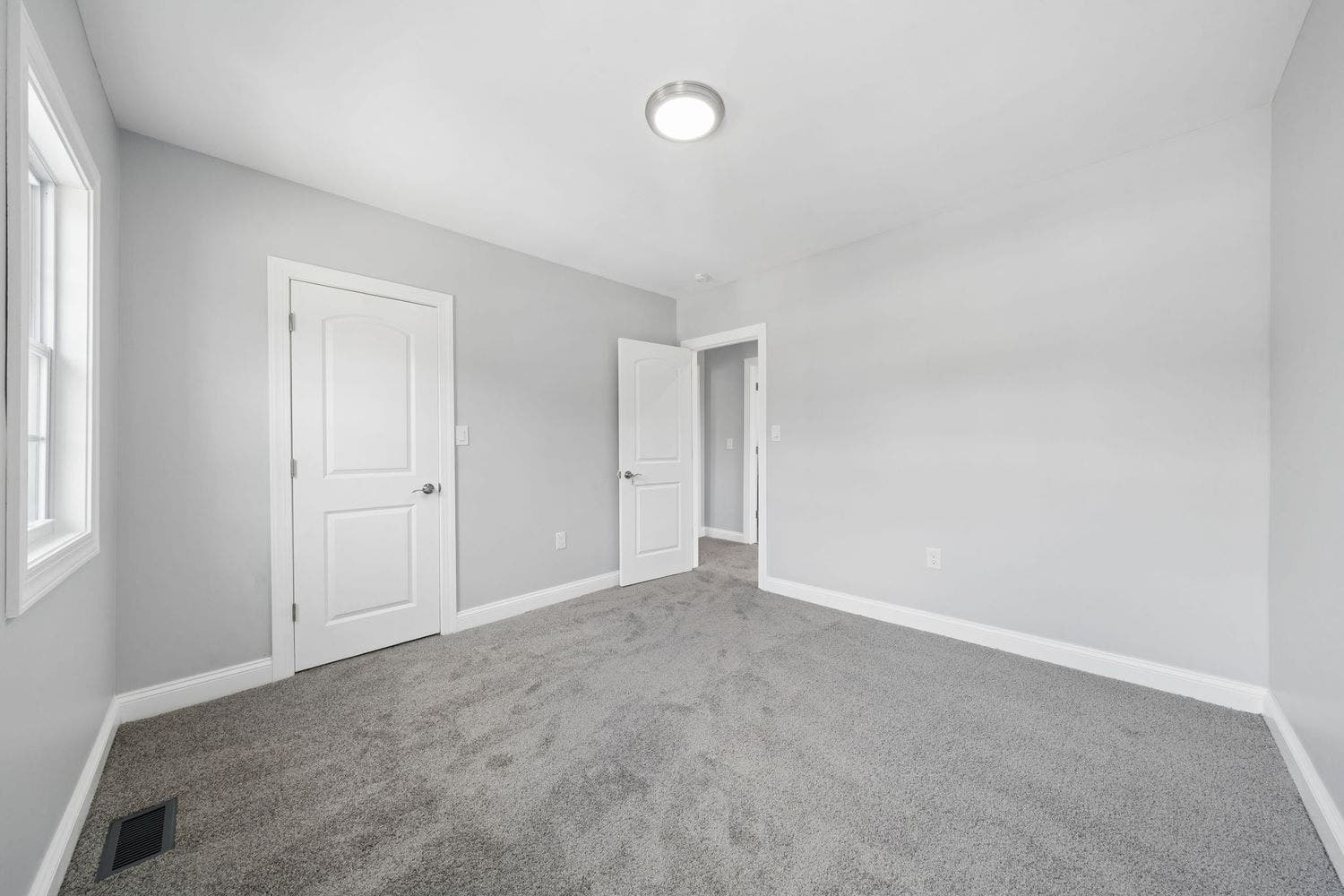 401 Lincoln St., Elizabeth, PA 15037