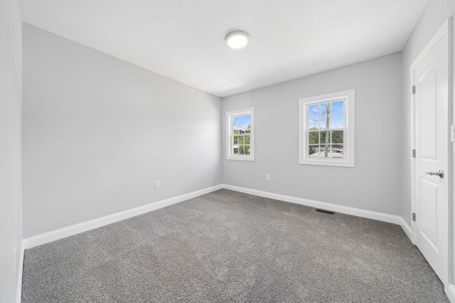 401 Lincoln St., Elizabeth, PA 15037
