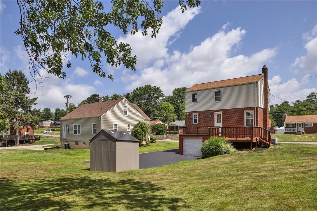 610 Patterson Rd, Bethel Park, PA 15102