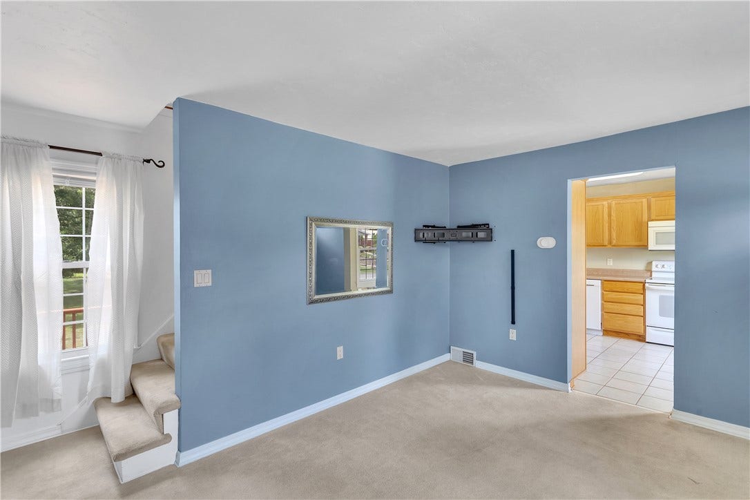 610 Patterson Rd, Bethel Park, PA 15102