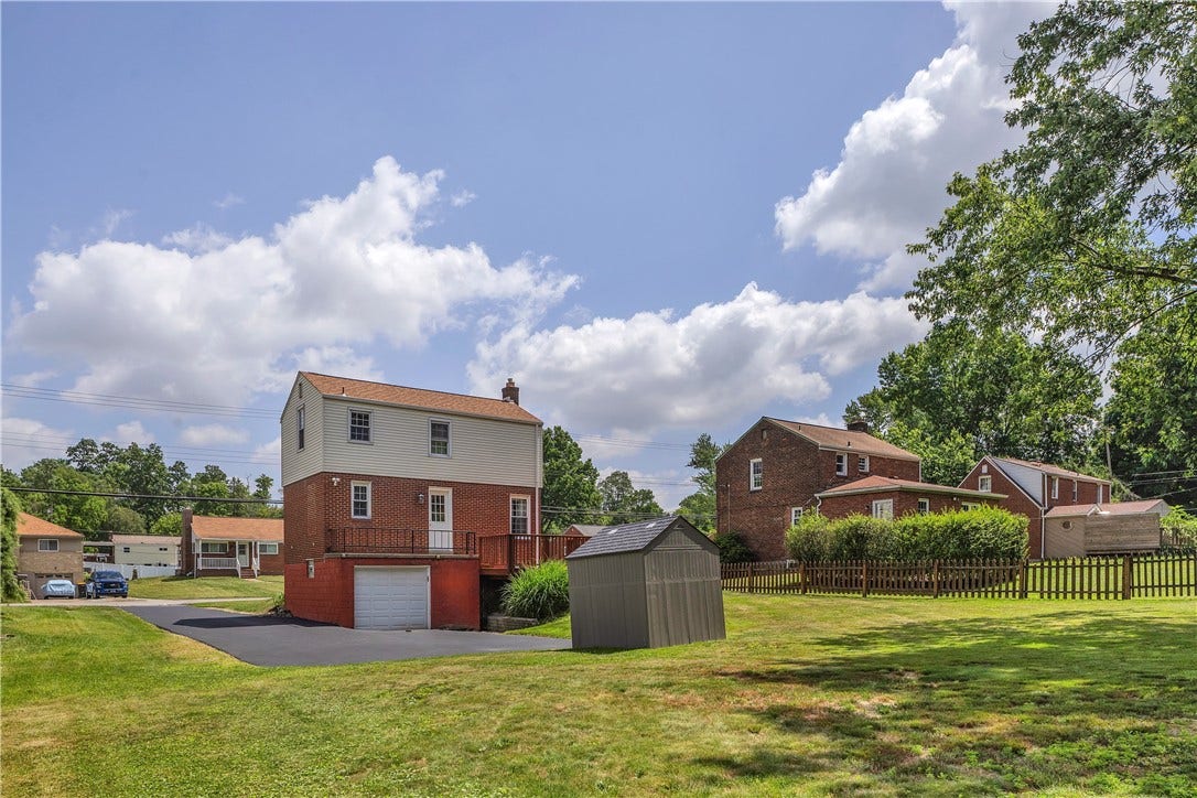 610 Patterson Rd, Bethel Park, PA 15102