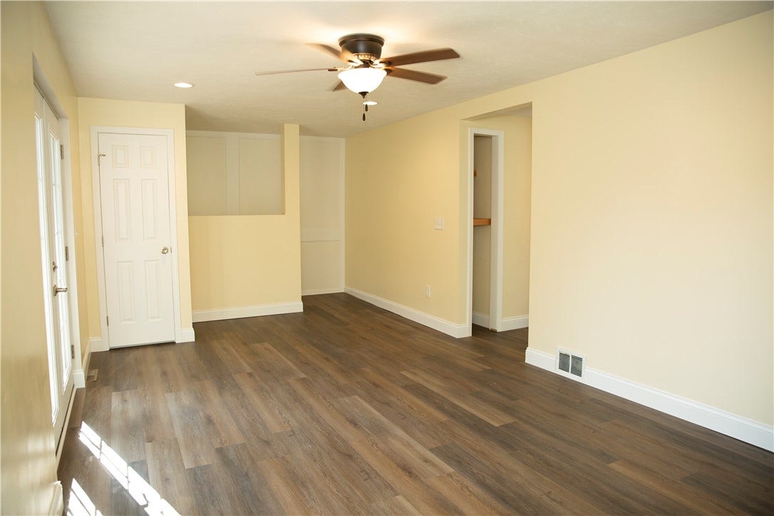 387 W Wylie Ave, Washington, PA 15301