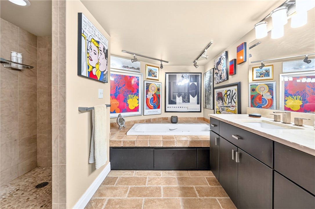 1 Trimont Ln, #490E, Pittsburgh, PA 15211 PRIMARY BATH SECOND VIEW Soaking tub, separate shower and generous counter and storage space.