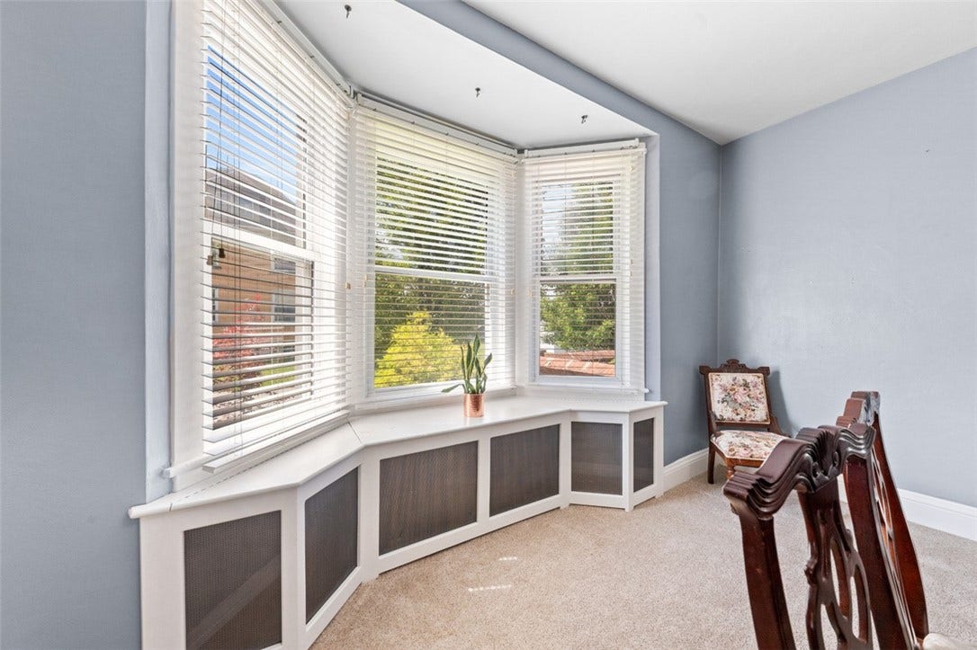 1230 Chestnut St, Connellsville, PA 15425