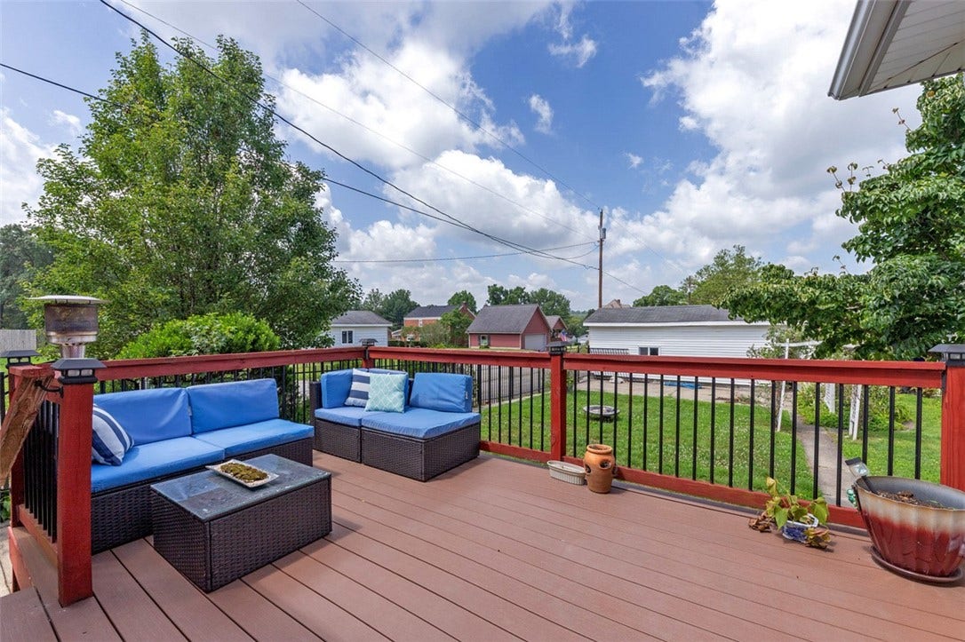 1230 Chestnut St, Connellsville, PA 15425