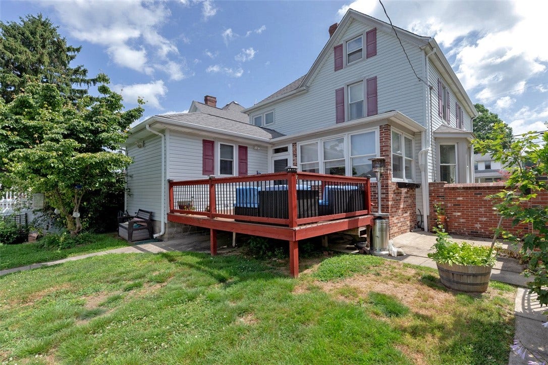 1230 Chestnut St, Connellsville, PA 15425