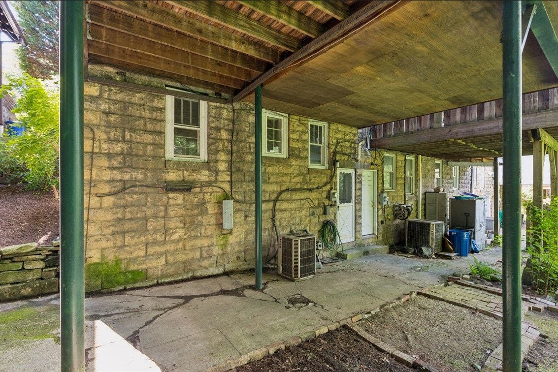 1247 Murdoch Road, Pittsburgh, PA 15217