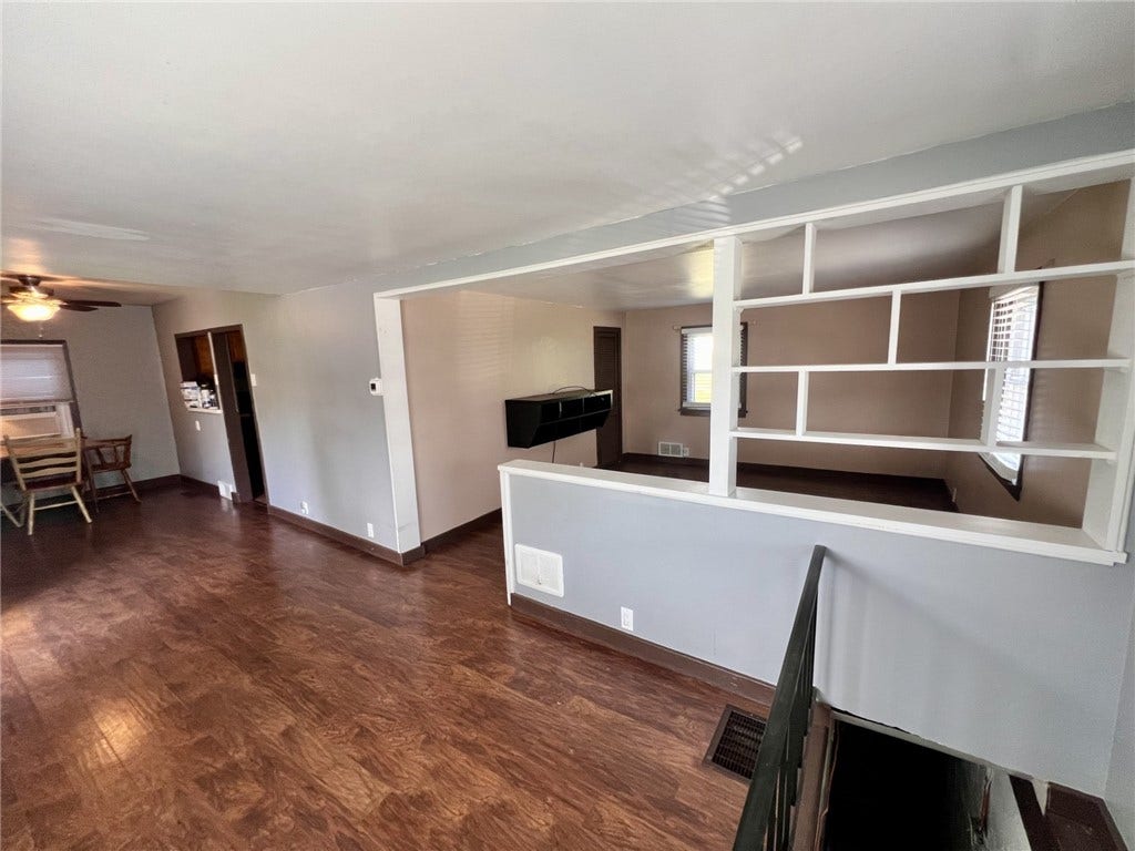 312 S 9th St, Connellsville, PA 15425