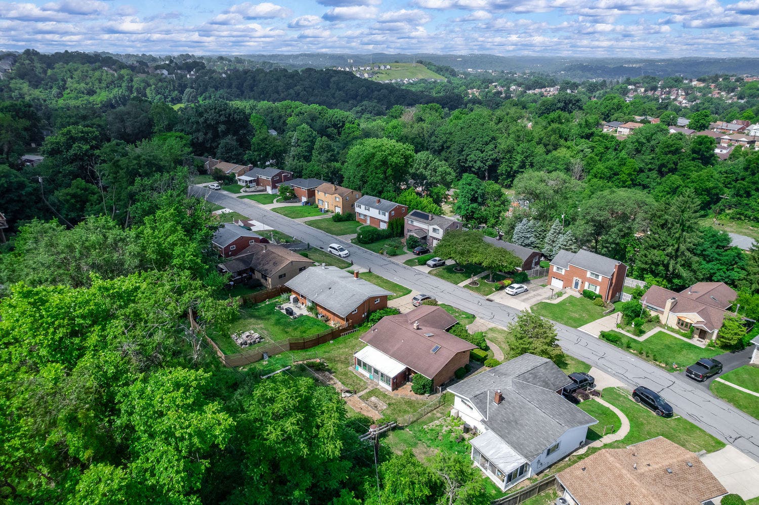 1673 Norsen Drive, Pittsburgh, PA 15243 1673 Norsen Drive, Pittsburgh, PA 15243