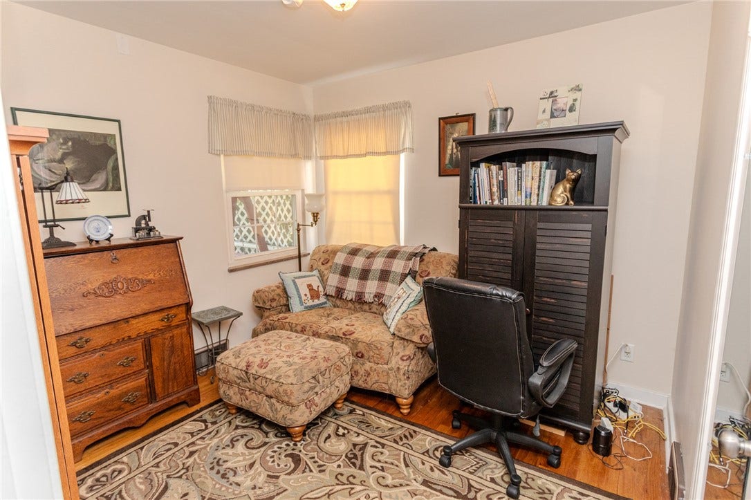 57 8th St, Uniontown, PA 15401