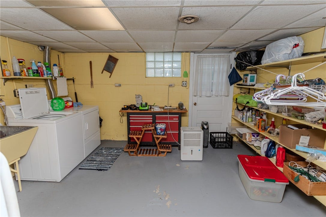 57 8th St, Uniontown, PA 15401