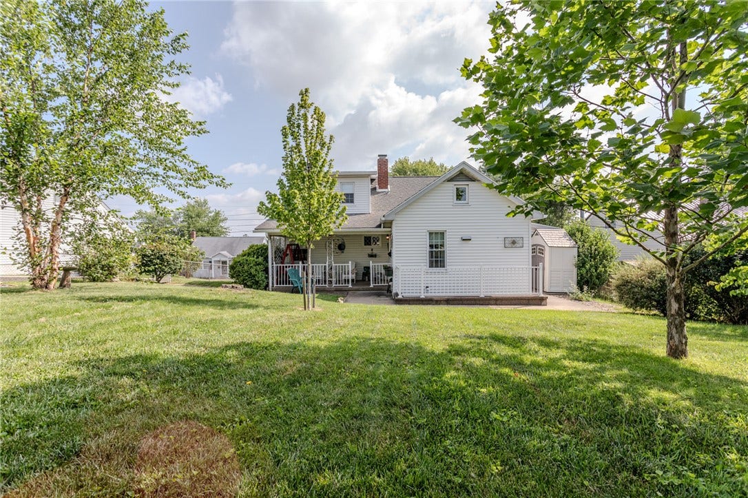 57 8th St, Uniontown, PA 15401