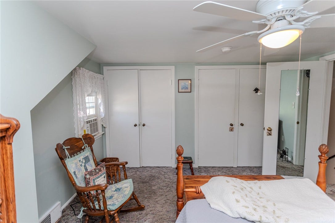 57 8th St, Uniontown, PA 15401