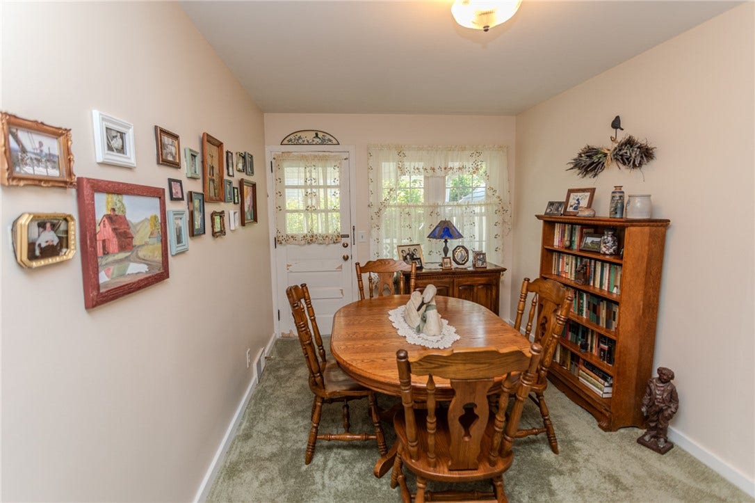 57 8th St, Uniontown, PA 15401