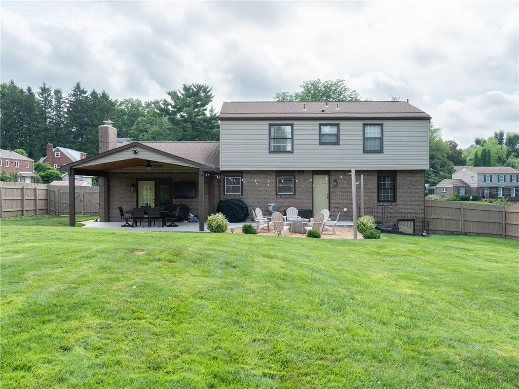 236 Lisa Dr, Bethel Park, PA 15102