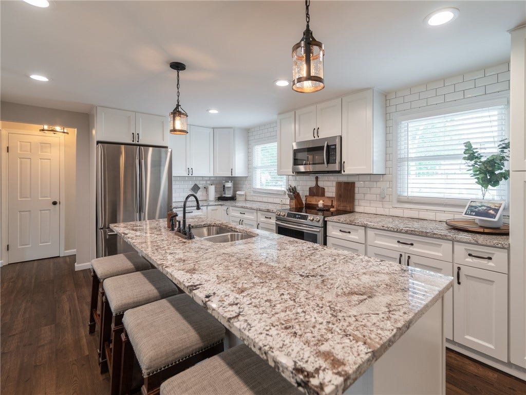 236 Lisa Dr, Bethel Park, PA 15102
