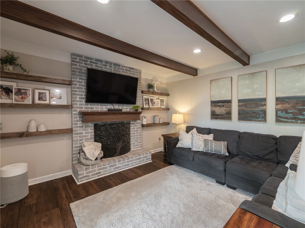 236 Lisa Dr, Bethel Park, PA 15102