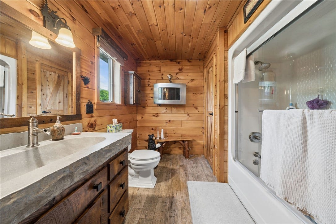 418 VERNON DRIVE, West Newton, PA 15089