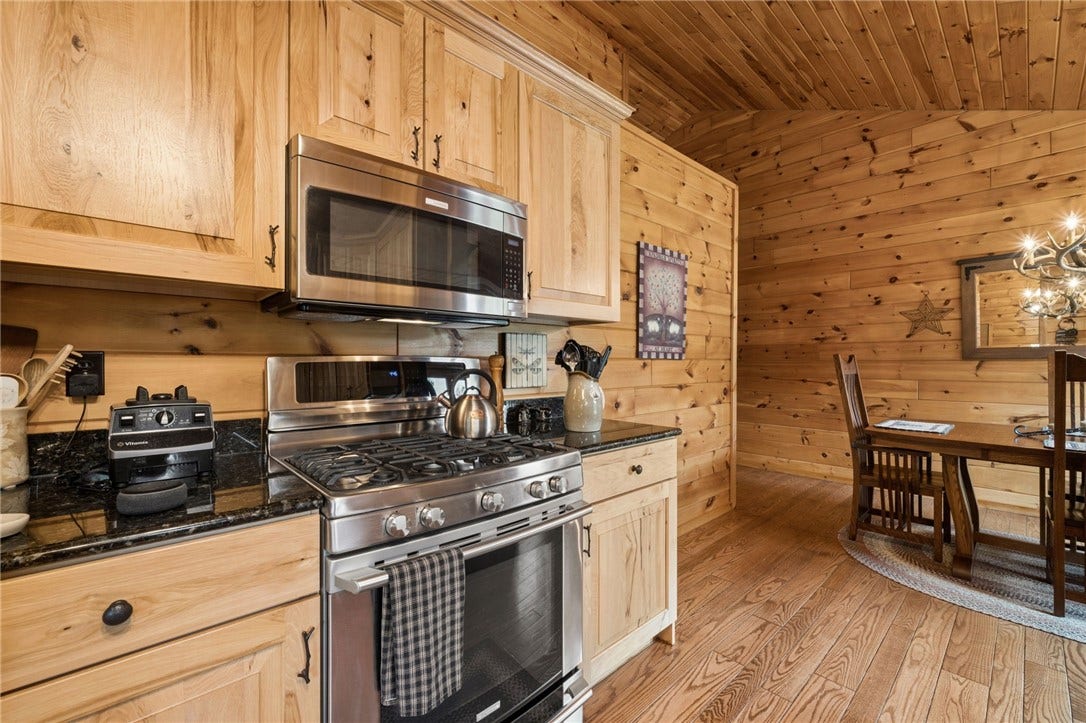 418 VERNON DRIVE, West Newton, PA 15089