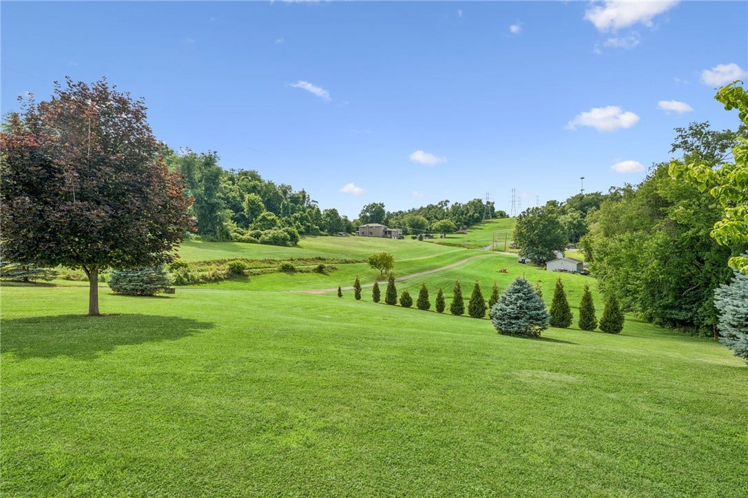 418 VERNON DRIVE, West Newton, PA 15089