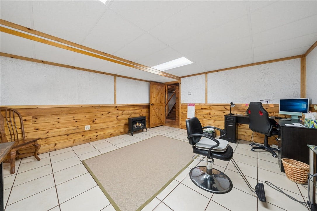 418 VERNON DRIVE, West Newton, PA 15089