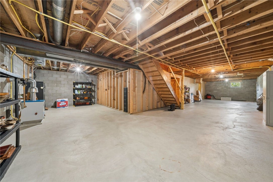 418 VERNON DRIVE, West Newton, PA 15089