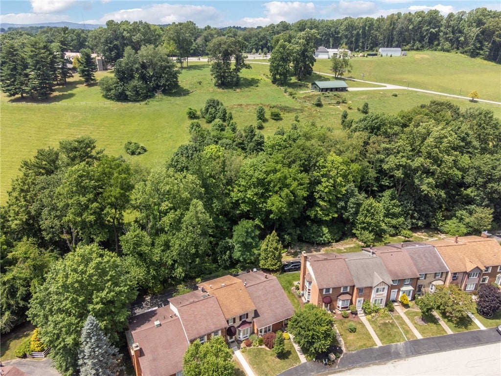 51 UNITY SQUARE DRIVE, Greensburg, PA 15601