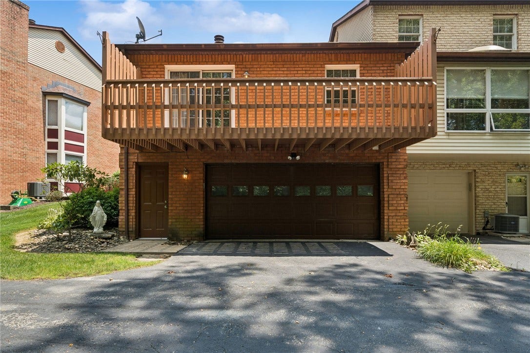 51 UNITY SQUARE DRIVE, Greensburg, PA 15601