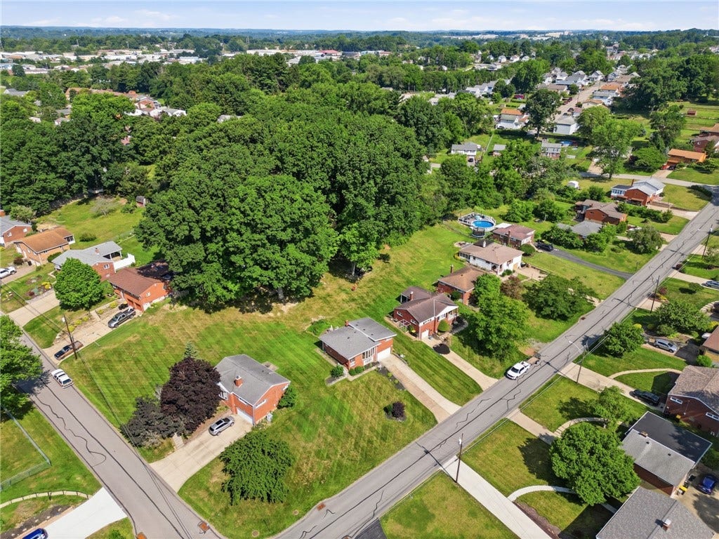 5528 California Ave, Bethel Park, PA 15102
