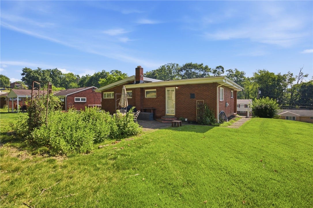 5528 California Ave, Bethel Park, PA 15102