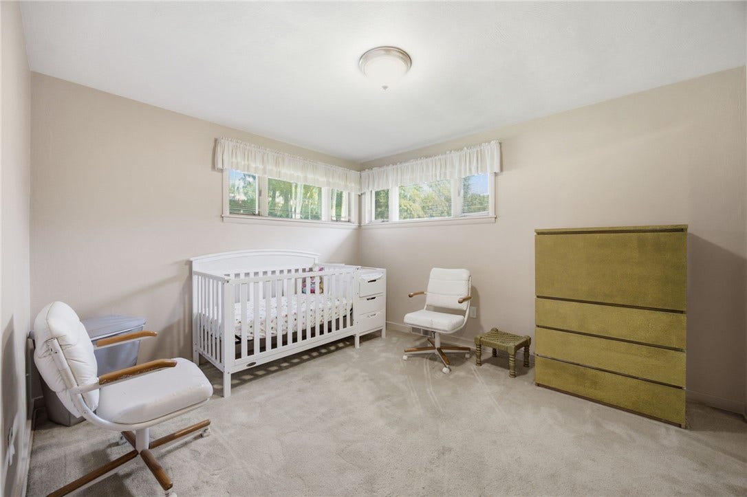 5528 California Ave, Bethel Park, PA 15102