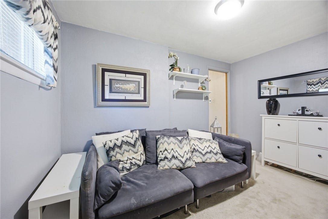 5528 California Ave, Bethel Park, PA 15102