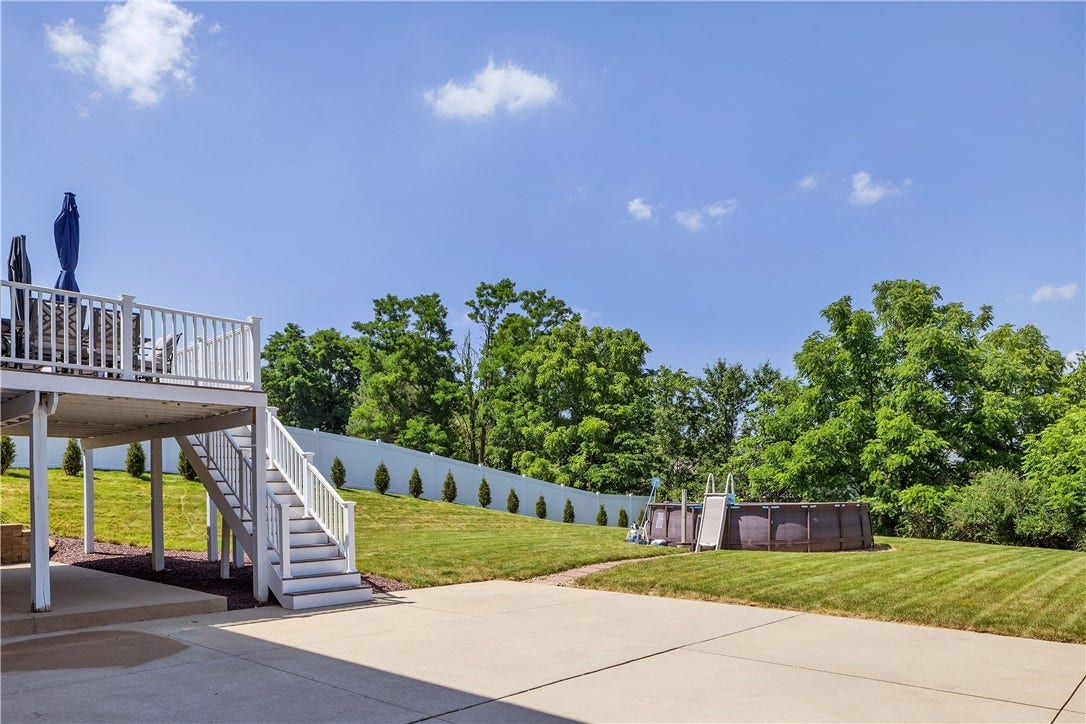 107 Janyce Dr, Greensburg, PA 15601