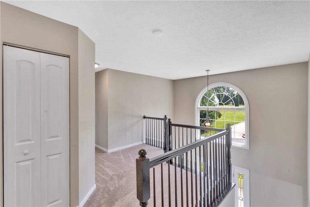 107 Janyce Dr, Greensburg, PA 15601