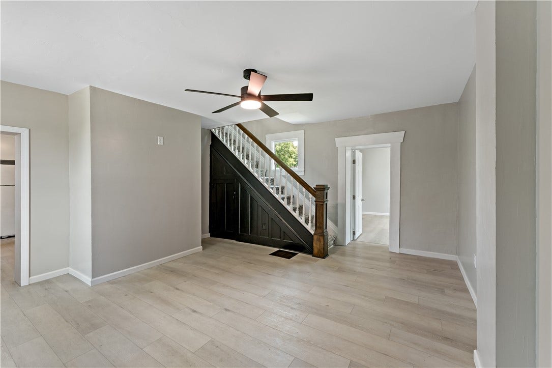 615 6th Ave, Elizabeth, PA 15037