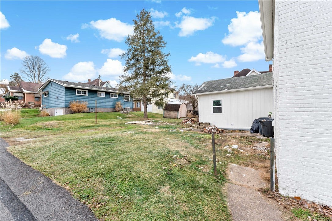 615 6th Ave, Elizabeth, PA 15037