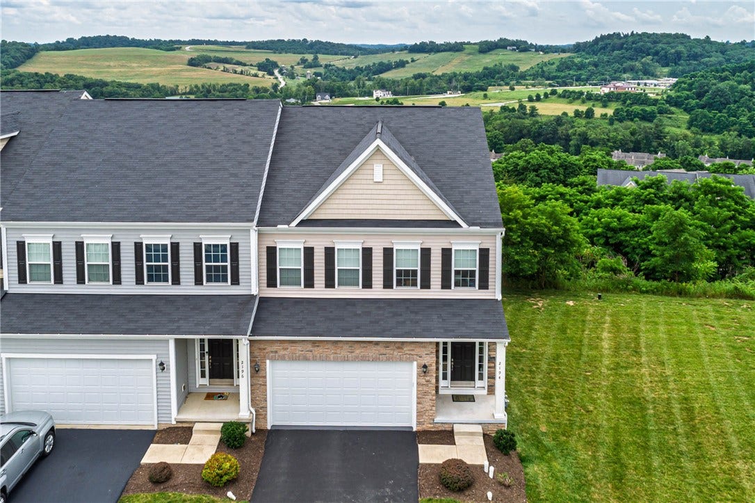 From top to bottom, this large townhouse is a 10!